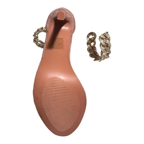 NWOT Miss Lola gold chain and pink stiletto heels - Picture 7 of 7